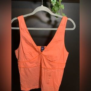 Women’s GAP size large coral tank top new with sticker size tag